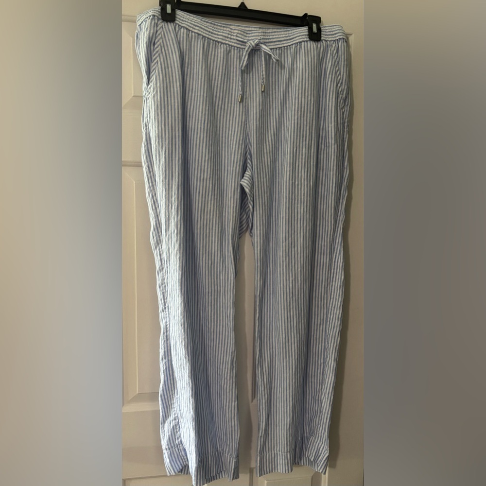 Tommy Bahama Light Blue and White Striped linen Pants, excellent condition
